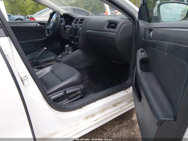 2015 Volkswagen Jetta 2.0l Tdi Se მანქანა იყიდება აუქციონზე, vin: 3VWLA7AJ1FM346474, აუქციონის ნომერი: 44714888