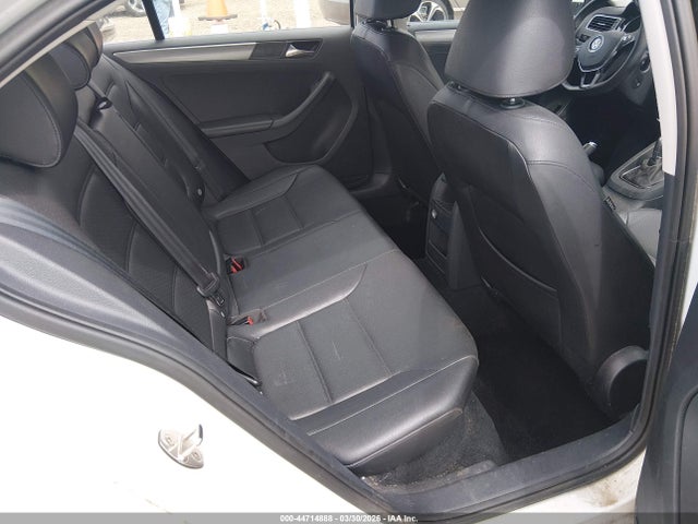2015 Volkswagen Jetta 2.0l Tdi Se მანქანა იყიდება აუქციონზე, vin: 3VWLA7AJ1FM346474, აუქციონის ნომერი: 44714888