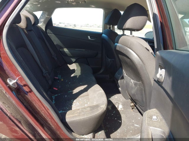 5XXGT4L3XHG129750 KIA Optima Lx