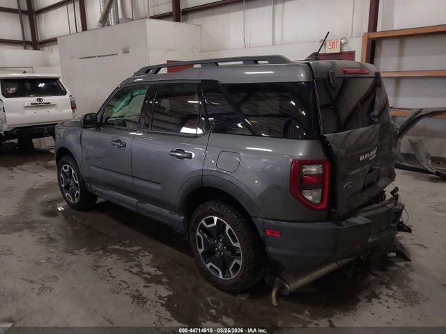 Ford Bronco Sport Outer Banks 2023 3FMCR9C6XPRD60633 Image 3