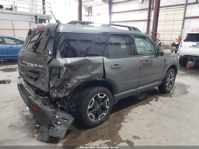 Ford Bronco Sport Outer Banks 2023 3FMCR9C6XPRD60633 Image 4