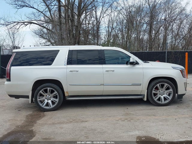 Aukcja sprzedaży 2015 Cadillac Escalade Esv Luxury, vin: 1GYS4SKJ9FR555624, numer aukcji: 44714963
