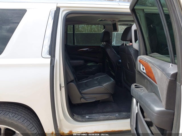 Aukcja sprzedaży 2015 Cadillac Escalade Esv Luxury, vin: 1GYS4SKJ9FR555624, numer aukcji: 44714963