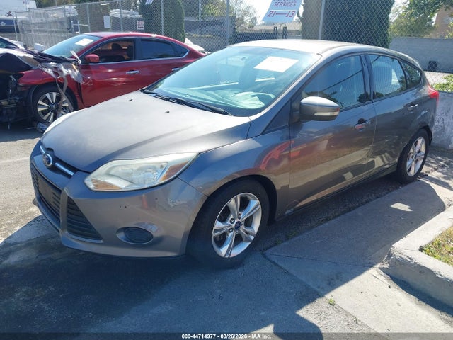 Ford FOCUS SE 2014 1FADP3K2XEL288473 Image 2