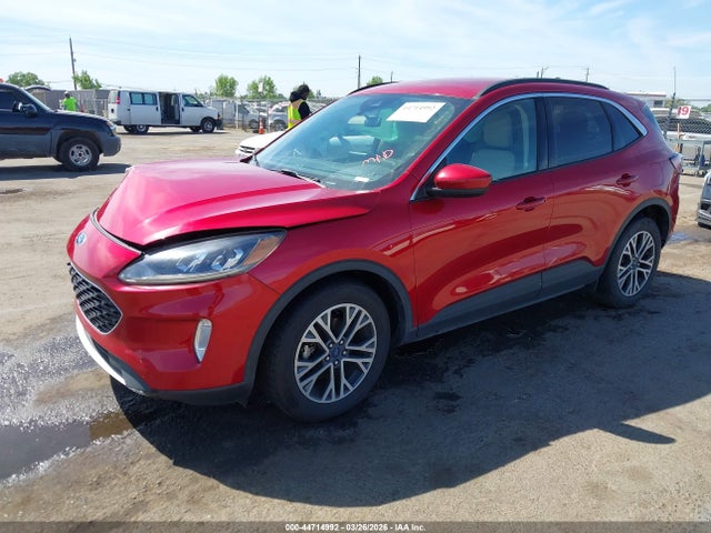 44714992 :رقم المزاد ، 1FMCU0H62LUB08431 vin ، 2020 Ford Escape Sel مزاد بيع