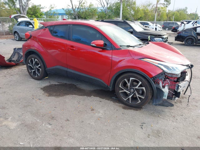 2021 TOYOTA C-HR NMTKHMBX3MR123456