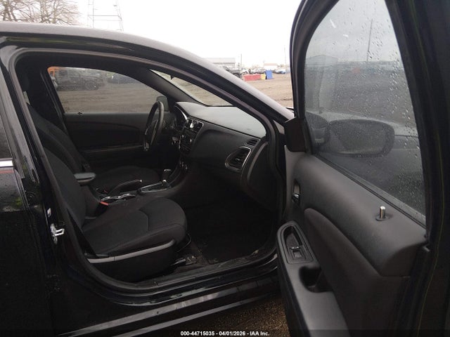 2014 CHRYSLER 200 1C3CCBBG0EN178886 Photo 4