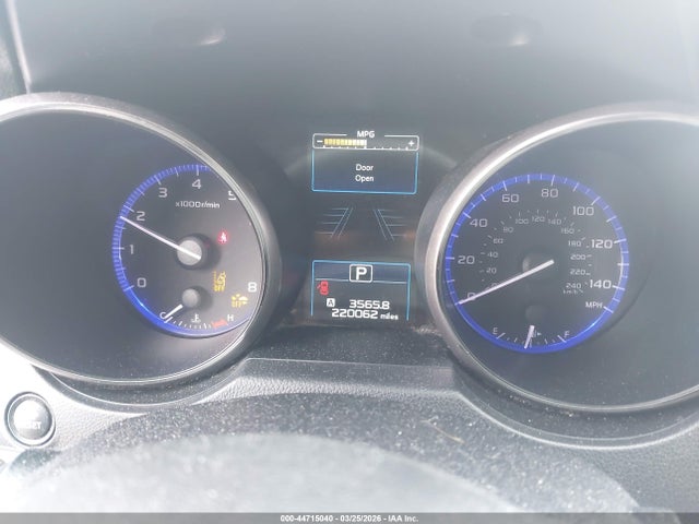 44715040 :رقم المزاد ، 4S4BSAFC3J3228905 vin ، 2018 Subaru Outback 2.5i Premium مزاد بيع