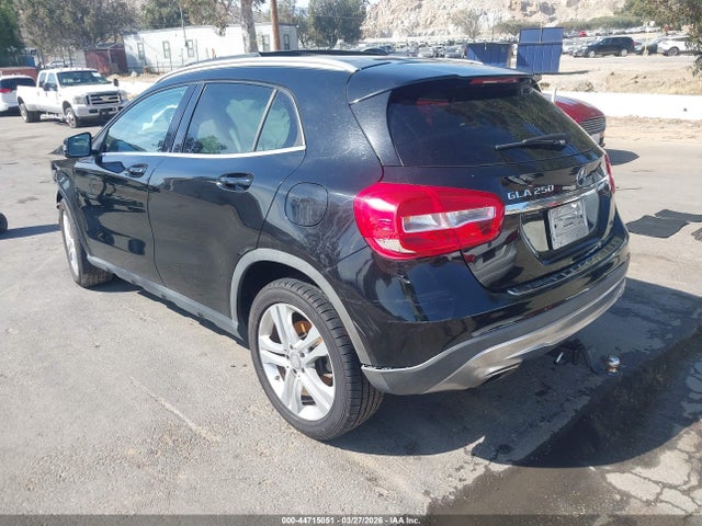 2015 MERCEDES-BENZ GLA 250 WDCTG4EBXFJ187660 Photo 2