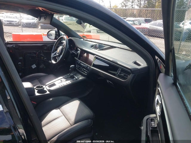 2020 PORSCHE MACAN WP1AB2A51LLB32867 Photo 4