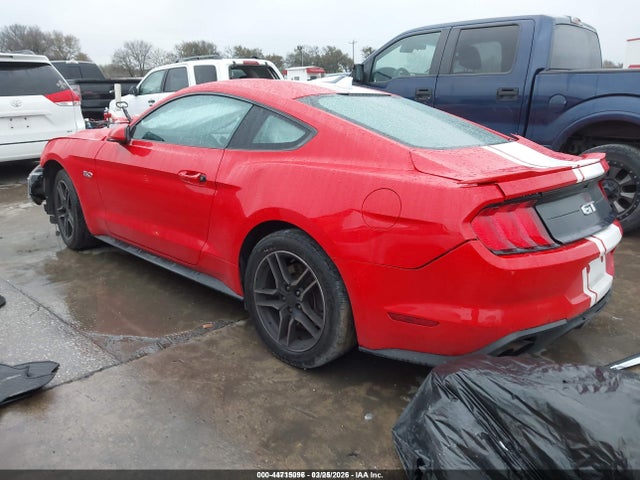 2021 FORD MUSTANG 1FA6P8CF7M5117173 Photo 2