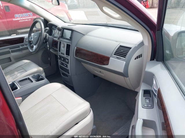 44715111 :رقم المزاد ، 2A8HR54199R641992 vin ، 2009 Chrysler Town & Country Touring مزاد بيع