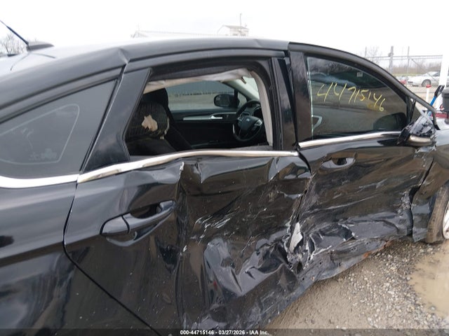 44715146 :رقم المزاد ، 3FA6P0H7XGR112702 vin ، 2016 Ford Fusion Se مزاد بيع