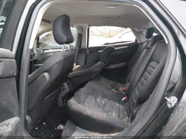 44715146 :رقم المزاد ، 3FA6P0H7XGR112702 vin ، 2016 Ford Fusion Se مزاد بيع