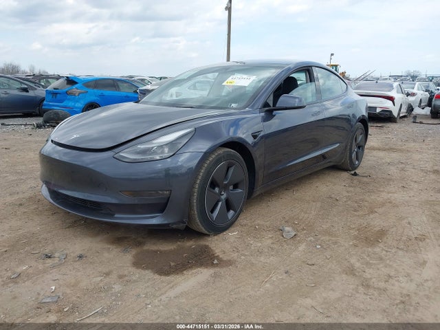 44715151 :رقم المزاد ، 5YJ3E1EB9NF183339 vin ، 2022 Tesla Model 3 Long Range Dual Motor All-wheel Drive مزاد بيع