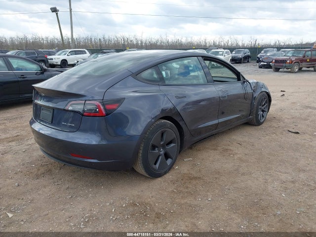 44715151 :رقم المزاد ، 5YJ3E1EB9NF183339 vin ، 2022 Tesla Model 3 Long Range Dual Motor All-wheel Drive مزاد بيع