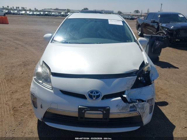 Toyota PRIUS PLUG-IN 2014 JTDKN3DP8E3063839 Image 12
