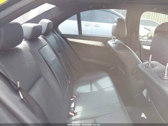 2008 Mercedes-benz C 300 Luxury 4matic/sport 4matic მანქანა იყიდება აუქციონზე, vin: WDDGF81X68F102666, აუქციონის ნომერი: 44715163