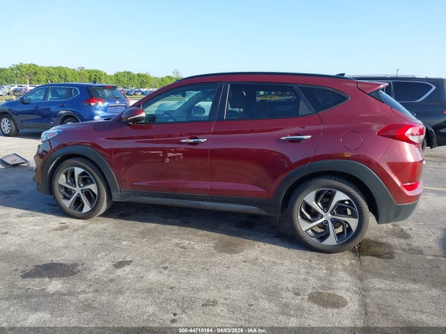 44715164 :رقم المزاد ، KM8J33A29GU138566 vin ، 2016 Hyundai Tucson Limited مزاد بيع
