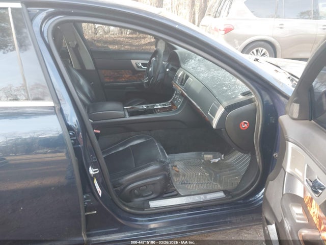 2010 JAGUAR XF SAJWA0GBXALR59034 Photo 4