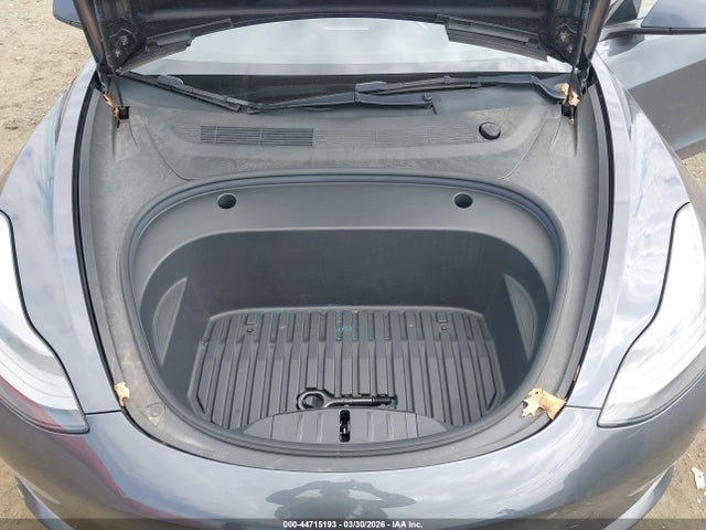 Продажа на аукционе авто 2022 Tesla Model 3 Rear-wheel Drive, vin: 5YJ3E1EAXNF111993, номер лота: 44715193