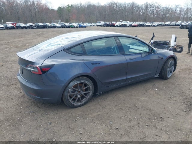 Продажа на аукционе авто 2022 Tesla Model 3 Rear-wheel Drive, vin: 5YJ3E1EAXNF111993, номер лота: 44715193