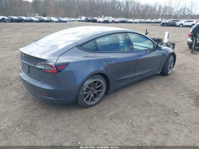 Продажа на аукционе авто 2022 Tesla Model 3 Rear-wheel Drive, vin: 5YJ3E1EAXNF111993, номер лота: 44715193