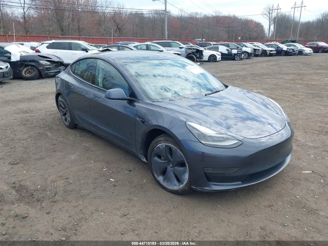 Продажа на аукционе авто 2022 Tesla Model 3 Rear-wheel Drive, vin: 5YJ3E1EAXNF111993, номер лота: 44715193