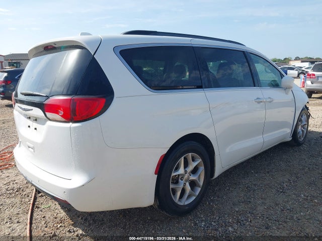 Aukcja sprzedaży 2018 Chrysler Pacifica Touring Plus, vin: 2C4RC1FGXJR133302, numer aukcji: 44715196