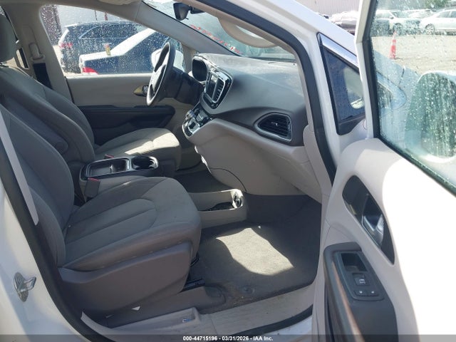 Aukcja sprzedaży 2018 Chrysler Pacifica Touring Plus, vin: 2C4RC1FGXJR133302, numer aukcji: 44715196