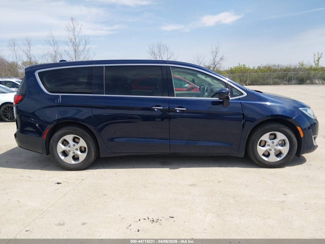 44715231 :رقم المزاد ، 2C4RC1H78JR194743 vin ، 2018 Chrysler Pacifica Hybrid Touring Plus مزاد بيع