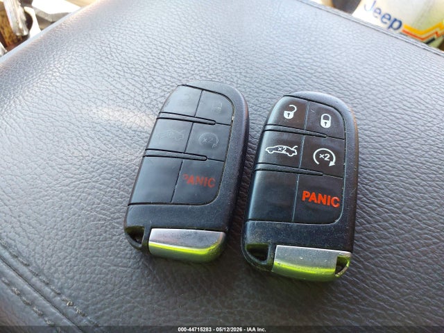 2015 Dodge Charger Sxt მანქანა იყიდება აუქციონზე, vin: 2C3CDXHGXFH800552, აუქციონის ნომერი: 44715283