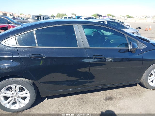 1G1BC5SM1K7141336 Chevrolet CRUZE LS