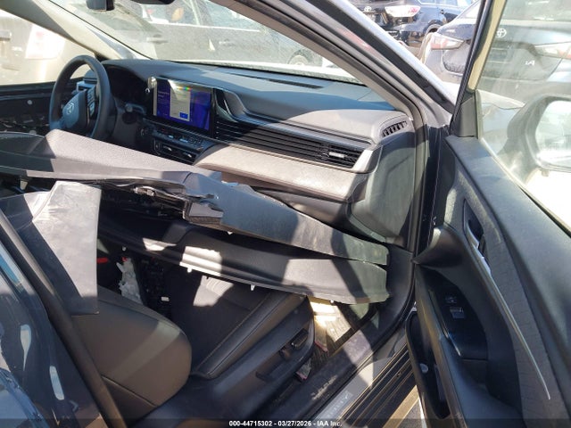 2025 TOYOTA CAMRY 4T1DBADK3SU516695 Photo 4