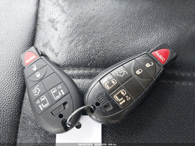 44715314 :رقم المزاد ، 2C4RC1BG3ER243202 vin ، 2014 Chrysler Town & Country Touring مزاد بيع