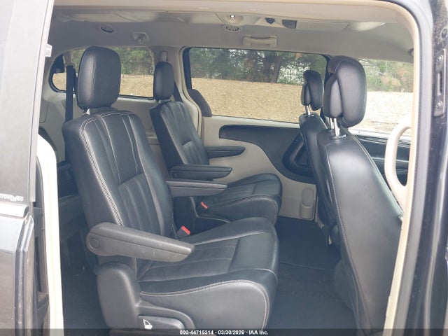 44715314 :رقم المزاد ، 2C4RC1BG3ER243202 vin ، 2014 Chrysler Town & Country Touring مزاد بيع
