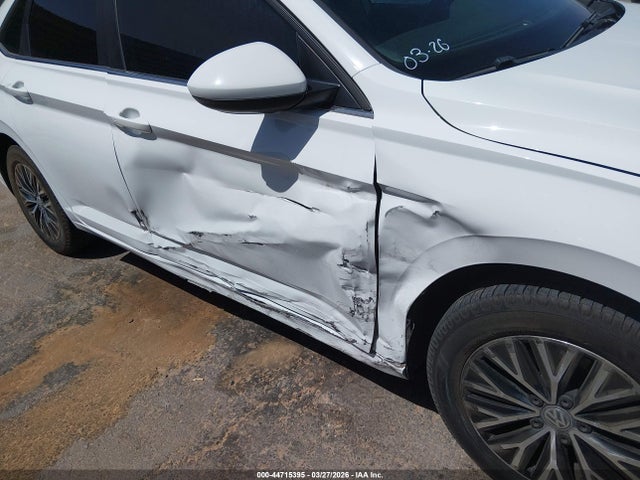2019 Volkswagen Jetta 1.4t R-line/1.4t S/1.4t Se მანქანა იყიდება აუქციონზე, vin: 3VWCB7BU7KM149793, აუქციონის ნომერი: 44715395
