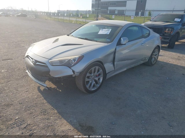 2015 Hyundai Genesis 3.8 Base მანქანა იყიდება აუქციონზე, vin: KMHHT6KJ5FU128878, აუქციონის ნომერი: 44715408