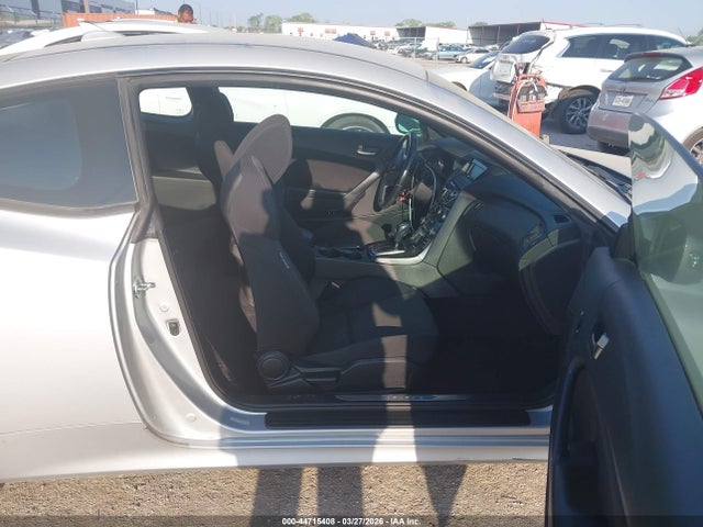 2015 Hyundai Genesis 3.8 Base მანქანა იყიდება აუქციონზე, vin: KMHHT6KJ5FU128878, აუქციონის ნომერი: 44715408