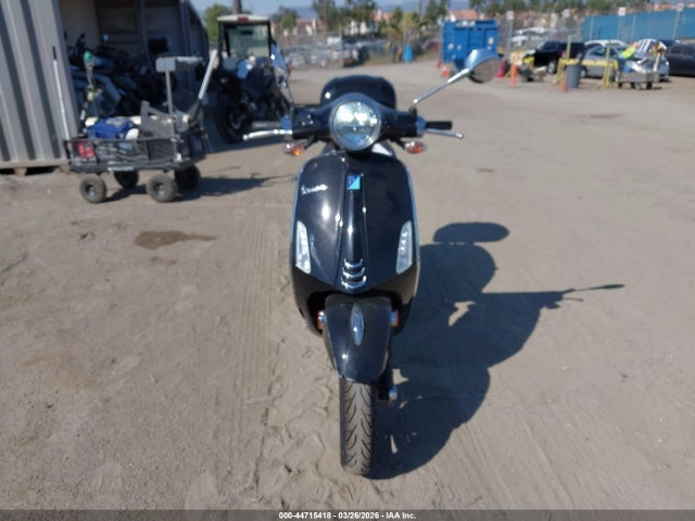 ZAPM818G7P5910810 Vespa Primavera/sprint 150