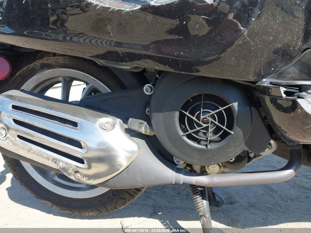 ZAPM818G7P5910810 Vespa Primavera/sprint 150