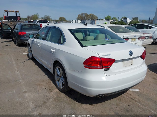 Продажа на аукционе авто 2014 Volkswagen Passat 1.8t Se, vin: 1VWBS7A3XEC027911, номер лота: 44715442