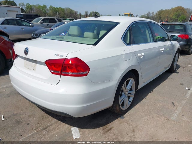 Продажа на аукционе авто 2014 Volkswagen Passat 1.8t Se, vin: 1VWBS7A3XEC027911, номер лота: 44715442