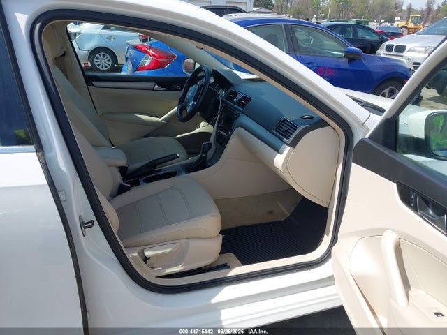 Продажа на аукционе авто 2014 Volkswagen Passat 1.8t Se, vin: 1VWBS7A3XEC027911, номер лота: 44715442