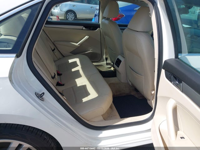 Продажа на аукционе авто 2014 Volkswagen Passat 1.8t Se, vin: 1VWBS7A3XEC027911, номер лота: 44715442