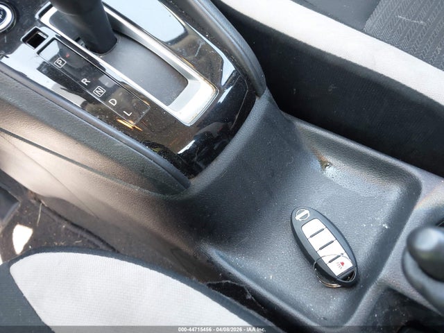 2022 NISSAN VERSA 3N1CN8EV3NL823441 Photo 10