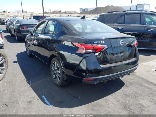 2022 NISSAN VERSA 3N1CN8EV3NL823441 Photo 2