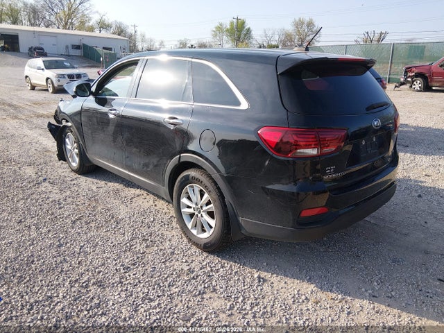 2019 KIA SORENTO 5XYPG4A33KG561364 Photo 2