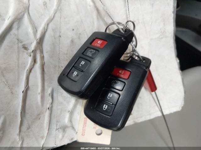 Toyota Rav4 Limited 2015 JTMDFREV1FJ049378 Image 11