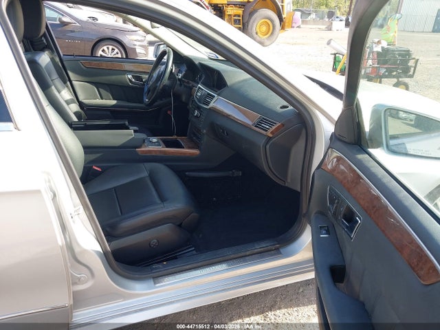 2011 MERCEDES-BENZ E 350 WDDHF5GB7BA505221 Photo 4